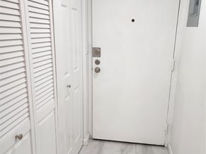 485 N Pine Island Rd 204, Fort Lauderdale FL 33324