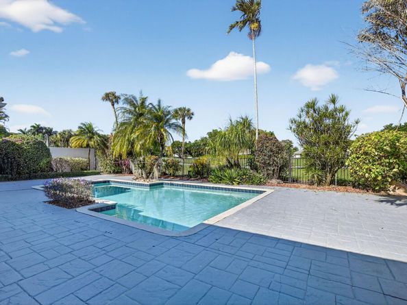 7567 Rexford Road, Boca Raton FL 33434