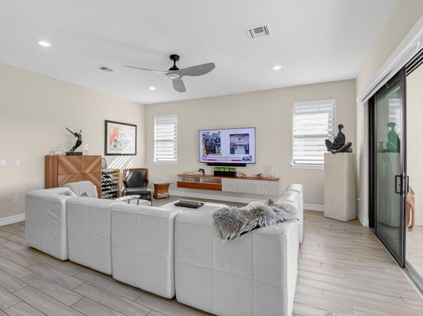 21956 Canadensis Circle 201, Boca Raton FL 33428