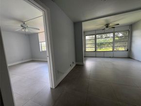 9235A Lagoon Pl 310, Davie FL 33324
