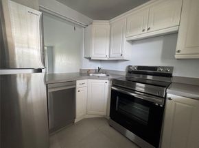 9235A Lagoon Pl 310, Davie FL 33324