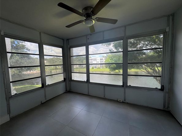 9235A Lagoon Pl 310, Davie FL 33324