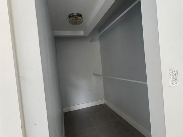 9235A Lagoon Pl 310, Davie FL 33324