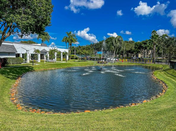 6865 Huntington Lane 105, Delray Beach FL 33446