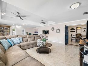 9040 NW 20th St, Pembroke Pines FL 33024