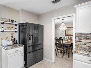 9040 NW 20th St, Pembroke Pines FL 33024