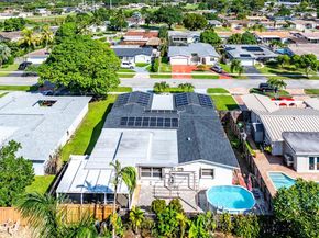 9040 NW 20th St, Pembroke Pines FL 33024