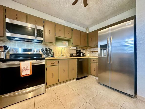 3010 NE 16th Ave 405, Oakland Park FL 33334