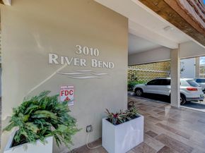 3010 NE 16th Ave 405, Oakland Park FL 33334