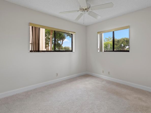 5100 Las Verdes Circle 119, Delray Beach FL 33484