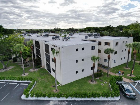 5100 Las Verdes Circle 119, Delray Beach FL 33484