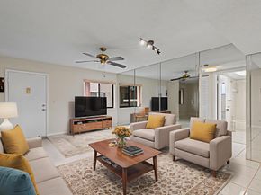 5100 Las Verdes Circle 119, Delray Beach FL 33484