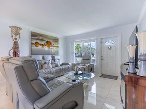 253 Davis Road, Palm Springs FL 33461