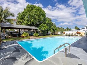 253 Davis Road, Palm Springs FL 33461