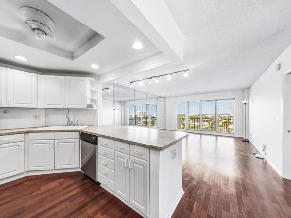 Undisclosed Address #FX-10536158, Fort Lauderdale FL 33301