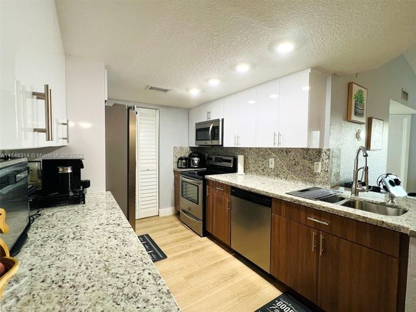 9044 W Atlantic Boulevard 333, Coral Springs FL 33071