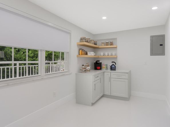 3505 Oaks Way 204, Pompano Beach FL 33069