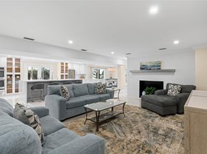 15555 Hawker Ln, Wellington FL 33414