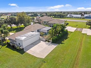 15555 Hawker Ln, Wellington FL 33414