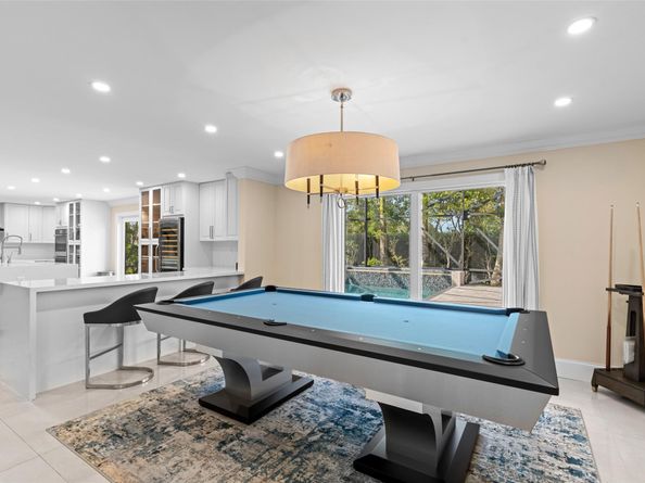 15555 Hawker Ln, Wellington FL 33414