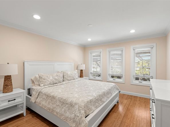 15555 Hawker Ln, Wellington FL 33414