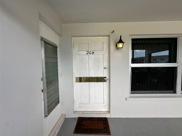 651 Pine Dr 204, Pompano Beach FL 33060