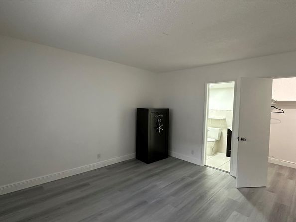 651 Pine Dr 204, Pompano Beach FL 33060