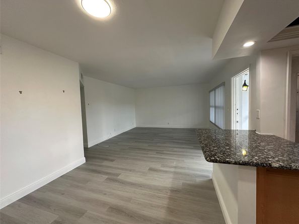 651 Pine Dr 204, Pompano Beach FL 33060