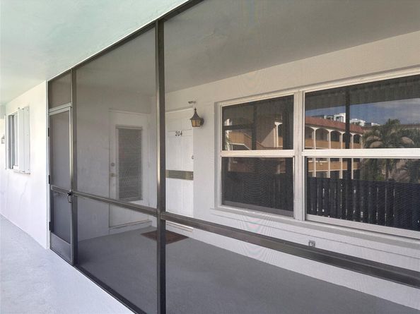 651 Pine Dr 204, Pompano Beach FL 33060