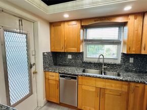 651 Pine Dr 204, Pompano Beach FL 33060