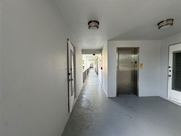 651 Pine Dr 204, Pompano Beach FL 33060