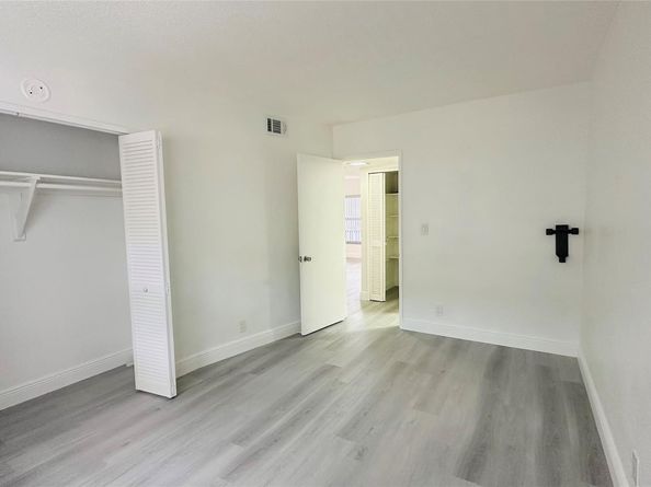 651 Pine Dr 204, Pompano Beach FL 33060