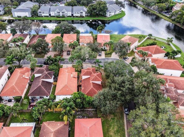 6379 NW 38th Drive, Coral Springs FL 33067