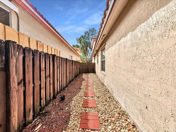 6379 NW 38th Drive, Coral Springs FL 33067