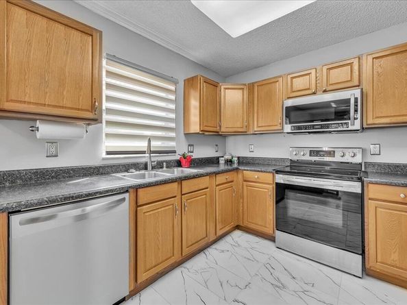 6379 NW 38th Drive, Coral Springs FL 33067