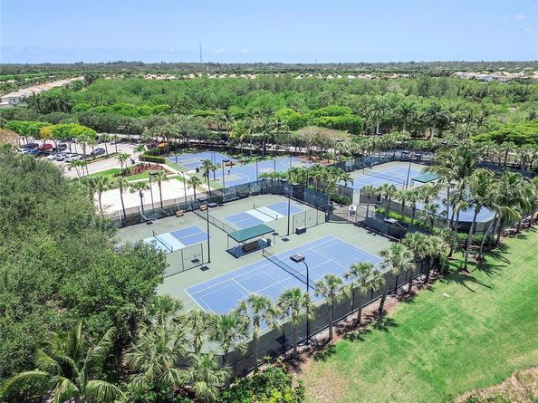 2471 Sawyer Ter, Wellington FL 33414