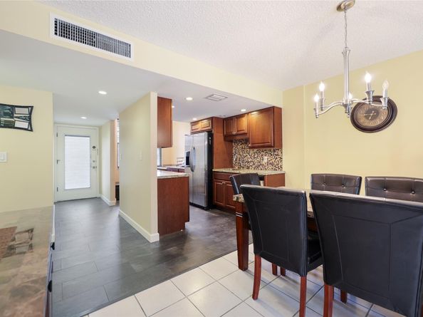 2901 NW 48th Ave 355, Lauderdale Lakes FL 33313