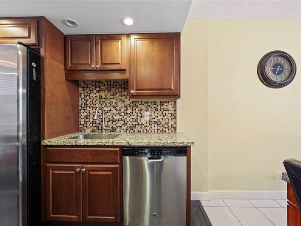 2901 NW 48th Ave 355, Lauderdale Lakes FL 33313