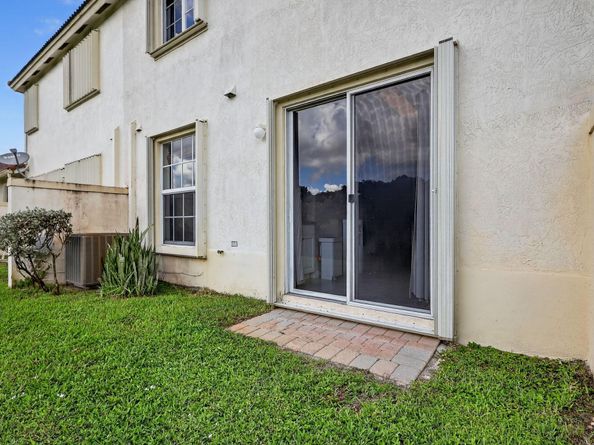 1716 NW 78th Way, Hollywood FL 33024