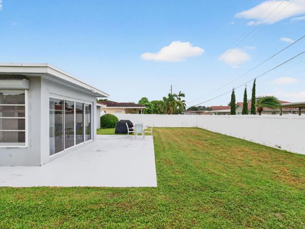 2775 NE 5th Avenue, Boca Raton FL 33431