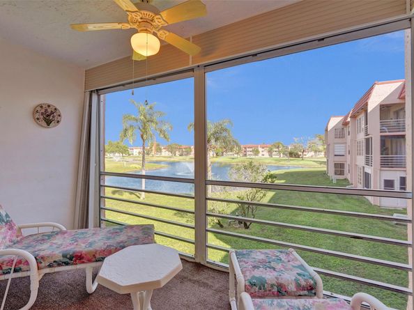 9421 Sunrise Lakes Blvd 206, Sunrise FL 33322