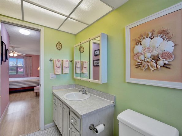 9421 Sunrise Lakes Blvd 206, Sunrise FL 33322