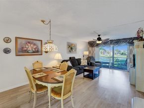 9421 Sunrise Lakes Blvd 206, Sunrise FL 33322