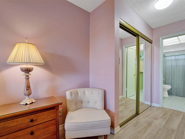 9421 Sunrise Lakes Blvd 206, Sunrise FL 33322