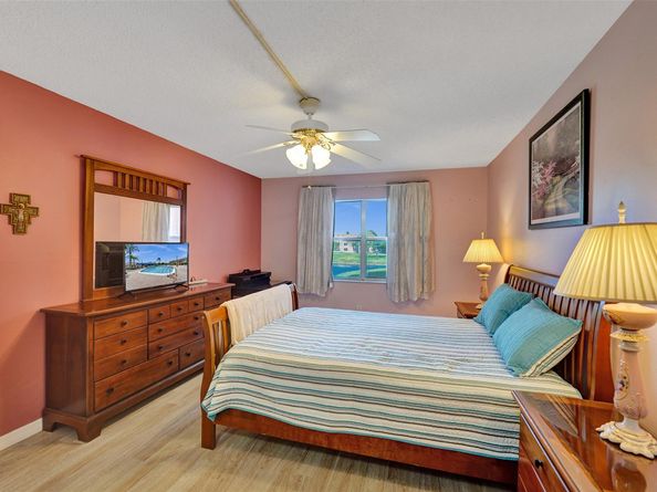 9421 Sunrise Lakes Blvd 206, Sunrise FL 33322