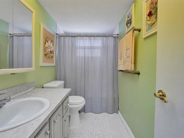9421 Sunrise Lakes Blvd 206, Sunrise FL 33322