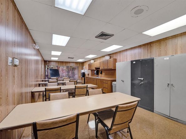 9421 Sunrise Lakes Blvd 206, Sunrise FL 33322