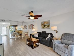 9421 Sunrise Lakes Blvd 206, Sunrise FL 33322