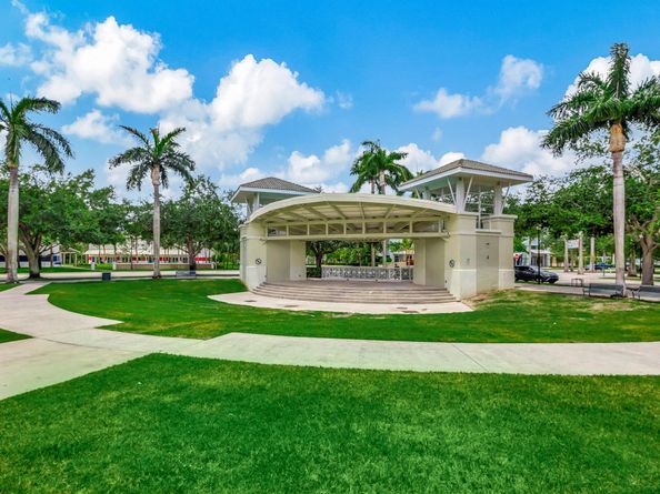 170 Wentworth Court, Jupiter FL 33458