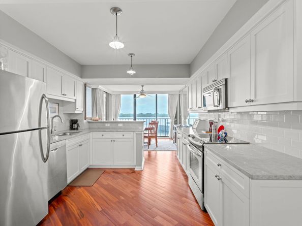 124 Lakeshore Drive 5290, North Palm Beach FL 33408